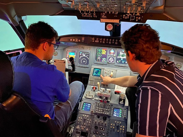 Airliner simulator experience