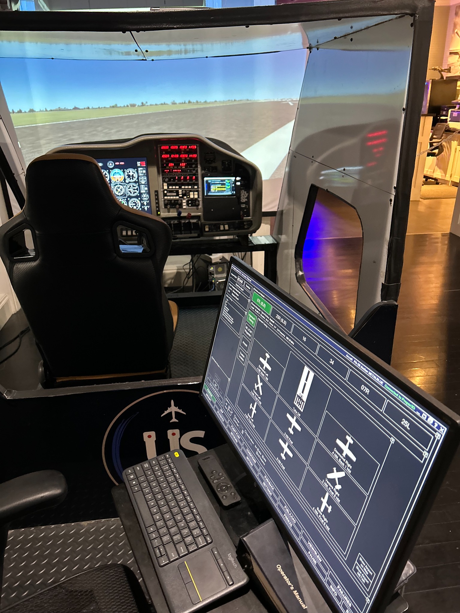 Flight simulator operations station